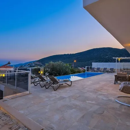 Lumiere 2 Luxurious 4 Bed In Kiziltas With Sea Views Villa *